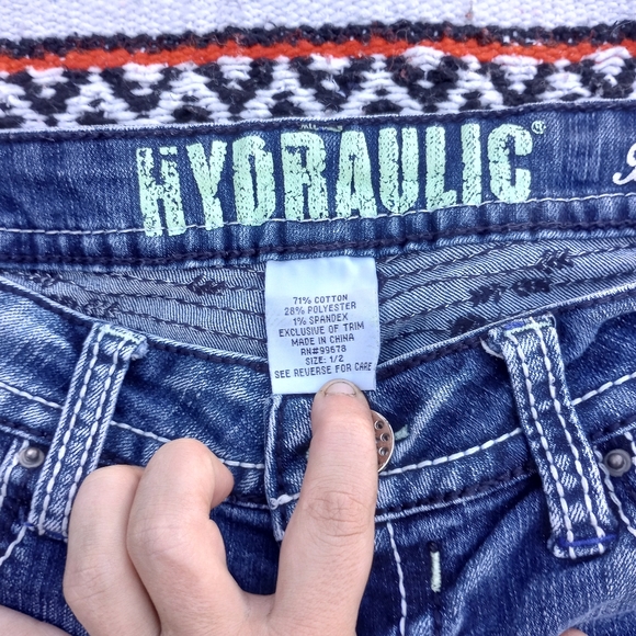 Hydraulic Capris- Bailey Style - Picture 2 of 6